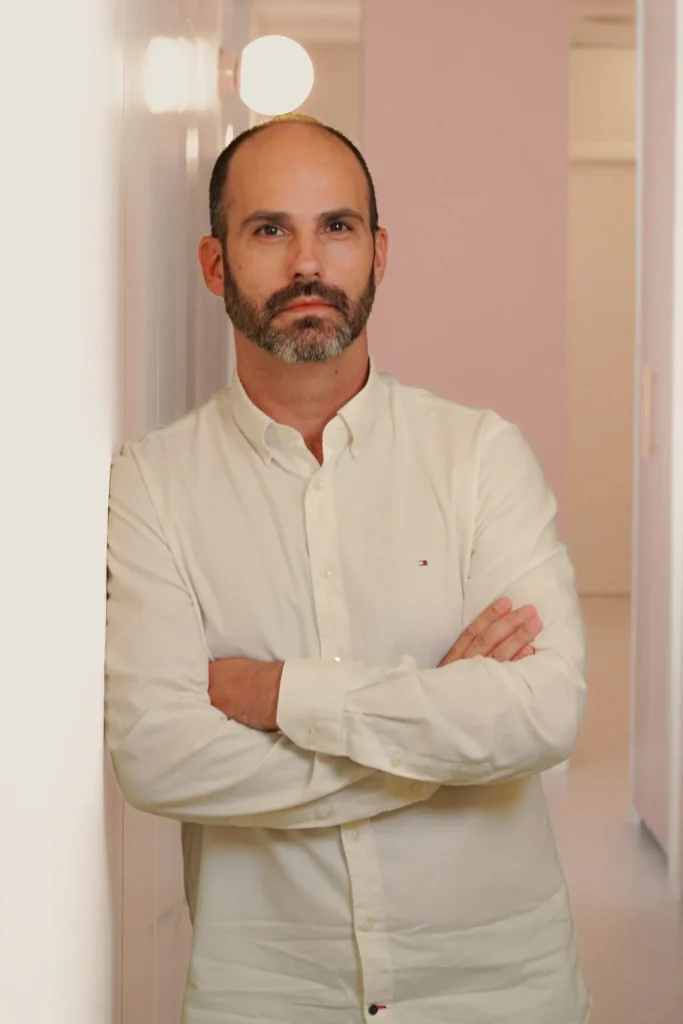 Javier Muñoz, enfermero instrumentista de quirófano